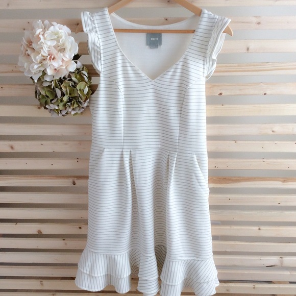 Anthropologie Dresses & Skirts - Anthropologie Sunland Ruffle Sleeve Flounce Dress